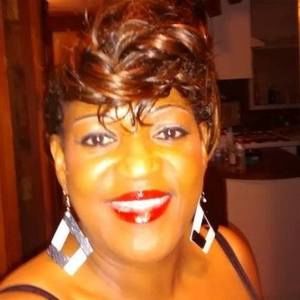 Meet your Posher, Iona